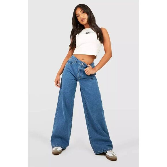 Boohoo Petite Basics Wide Leg Jeans NWT - Picture 1 of 5